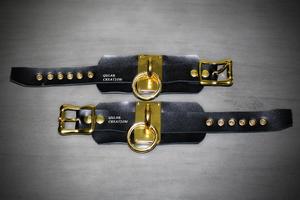 Bracelet en cuir noir léger et réglable ZAM ZAM IMPEX, fait main, avec ferrures en métal doré, style punk rock unisexe, large - Product Image 4