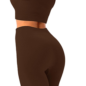 Nueva llegada Conjunto de yoga para mujer Pantalones cortos de moda de alta calidad Diseño Estilo de tendencia - Product Image 4