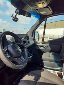 Furgoneta de Carga de Gran Tamaño 2021-2023, Vehículo de Transporte Comercial de Alta Capacidad en Perfecto Estado - Product Image 3