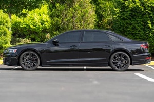 AUDI S8 2025 d'occasion, conduite à gauche/droite - Product Image 4