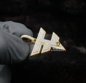 Pendentif Hip Hop en argent sterling 925 fabriqué à la main glacé avec des diamants de laboratoire de clarté VVs taille ronde pour unisexe - Product Image 4