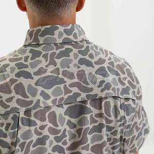 Camisa ligera personalizada con botones de pesca UPF 50 para hombre, de secado rápido tela transpirable, perfecta para deportes al aire libre y navegación - Product Image 5