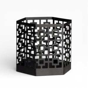 Portavelas Decorativo Hexagonal de Metal Negro con Patrón Geométrico Moderno para Decoración del Hogar y Mesa - Product Image 1