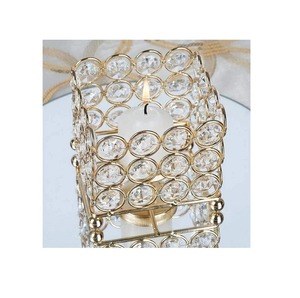 Vela hecha a mano antigua dorada de forma cuadrada pura, pieza única votiva con diseño y calidad premium a precio muy lujoso - Product Image 1