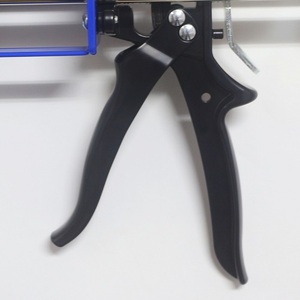 Pistola Aplicadora Manual Compacta para Agente Adhesivo Veterinario para el Cuidado de Pezuñas de 200 ml - Product Image 5