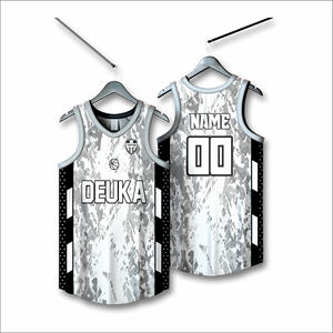 Camiseta de baloncesto unisex de talla grande sublimada personalizada OEM, técnica de diamantes de imitación de tela de secado rápido que absorbe la humedad para el nombre de verano - Product Image 1