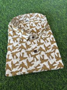 เสื้อเชิ้ตผ้าฝ้ายพิมพ์ลายดิจิทัลสำหรับผู้ชาย ลดราคาพิเศษช่วงซัมเมอร์ ขายส่งจากโรงงาน ผ้าไม่ยับ สวมใส่สบาย เหมาะสำหรับฤดูร้อนและฤดูใบไม้ร่วง - Product Image 2