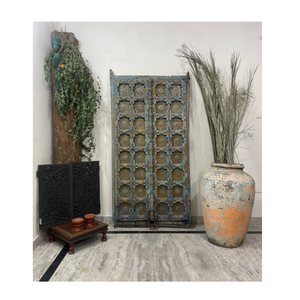 Muebles de dormitorio rústicos de estilo antiguo Acabado desgastado Armario de madera maciza de 2 puertas para uso doméstico Directo DE LA India - Product Image 1