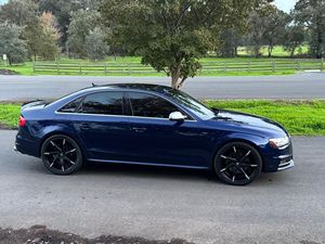 Audi S4 Premium Plus 2013 d'occasion, excellent état, prête à être expédiée - Product Image 3