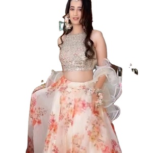 Conjunto de Lehenga Choli de Seda Georgette para Mujer FABZONE para Ocasiones Especiales - Traje de Fiesta, Choli de Trabajo, Dupatta Elegante (En Stock) - Product Image 1