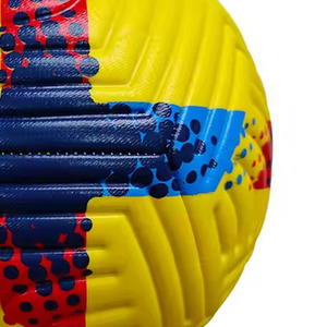 Alaay Ballon de football personnalisé graphique cousu à la machine Taille 5 Football souple en caoutchouc PU Matériau personnalisable - Product Image 3