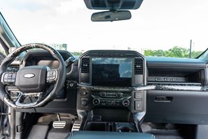 Voiture d'occasion fiable 2024 Fo-rd F-150 XL 4x4 - Product Image 4