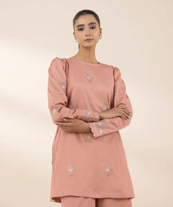 Kurtis courts indiens et pakistanais en soie Dobby Georgette brodée, imprimés, style décontracté, avec logo personnalisé, dernière collection, pour tenue de soirée - Product Image 1