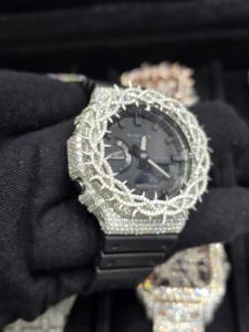 นาฬิกาโมอิสซาไนต์แบบฝังเพชร นาฬิกาคาสิโอแบบดิจิตอลประดับเพชร สไตล์ฮิปฮอป ของขวัญสำหรับเขา นาฬิกาทำมือ - Product Image 3