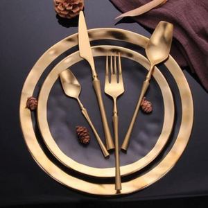 Nouveau design de luxe Ensemble de couverts anciens en argenterie pour restaurants et hôtels plats Service à dîner - Product Image 3