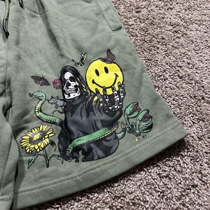 Pantalones cortos personalizados de alta calidad para hombre, pantalones cortos de algodón con estampado de farol, ropa de calle informal para entrenamiento, gimnasio, con patrón sólido 3D sublimado - Product Image 3