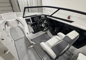 Lancha Yamaha SX195 2025 con Motor de 1812cc Supercargado de 4 Cilindros y 4 Tiempos de Alto Rendimiento, Remolque 8+, DIY Industrial OEM/ODM, 3 Años de Garantía - Product Image 2