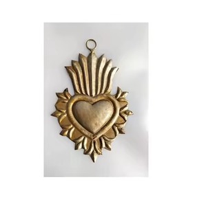 Medallón de Metal con Sagrado Corazón de María, Hermoso Colgante Espacial - Product Image 1