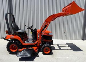 Tractor agrícola Kubota BX2660 con cargador de conexión rápida y cubo 934hrs 4WD 26HP motor diésel 540 PTO enganche de 3 puntos, envío gratis - Product Image 3