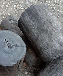 Charbon de bois de nacre fiable pour des barbecues parfaits Charbon de narguilé de type noir en bois dur de noix de coco - Product Image 4