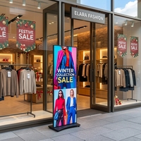 Écran d'affichage LED pliable sur pied 3840HZ P2.5 pour la publicité dans les centres commerciaux, affichage LED intérieur et extérieur.