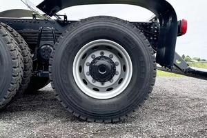 (JY) Cabeza de Camión con Remolque Usada, Año 2022 - Product Image 2