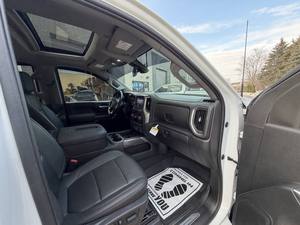 TOP CONDITION 2022 Chevrolet Silverado 2500 HD LTZ 4x4 4 portes Crew Cab LB TRANSMISSION AUTOMATIQUE - Product Image 4