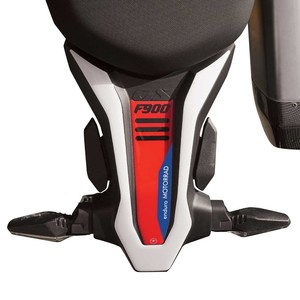 Adesivo Protettivo 3D in Gel Resina per Coda Moto BMW F900 GS 2024 - Product Image 1