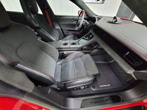 Proc-she Tay-cam G.T.S Sport Turis-mo 2022, Vagoneta con Techo Corredizo, Faros Delanteros, Cámara Trasera de 360°, Asientos Eléctricos - Product Image 2