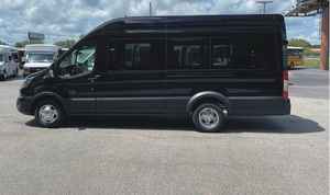 Autobús Usado en Buen Estado para Transporte de 15 Pasajeros, Automático, Volante a la Derecha, 2021-2023, Sin Accidentes y con Garantía - Product Image 3