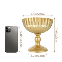 Ensemble de 2 vases de table classiques de luxe en métal à motifs floraux pour arrangements, centres de table, maison, hôtel, mariages et fêtes