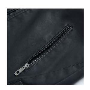 Mode britannique sans col en peau de vache PU veste de moto pour hommes Slim Design noir lettre motif en gros pour l'hiver/automne - Product Image 5