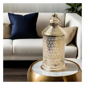 Linternas más vendidas 2025 Lámparas decorativas de metal de pie y colgantes de estilo vintage, perfectas para bodas y mejores para uso doméstico. - Product Image 2