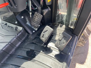 Fournisseur de matériel d'occasion de qualité supérieure K-I-O-T-I CX2510 avec cabine, FINANCEMENT DISPONIBLE - Product Image 5