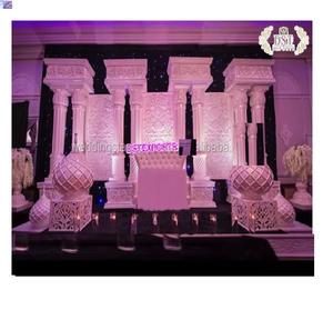 Lujosa Configuración de escenario de matrimonio canadiense Royal Indian Wedding Ceremony Stage Elegante escenario de recepción con panel de puerta - Product Image 1