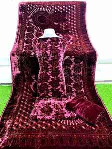 Hermoso vestido de novia Lehenga Choli de terciopelo bordado a mano Nakshi Dabka para mujer paquistaní - Product Image 3