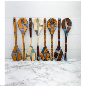 Cuillère de service en bois et résine Cuillère à crème glacée dernier design Cuillère en bois naturel et résine époxy Meilleur prix - Product Image 4