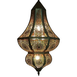 Lámpara colgante marroquí artesanal de latón, lámpara de techo vintage de metal dorado, accesorio decorativo para uso en hoteles. - Product Image 5