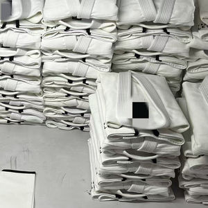 Kimono de Jiu Jitsu Personalizado con Tejido de Perlas para Artes Marciales Unisex 350 Gsm - Product Image 5