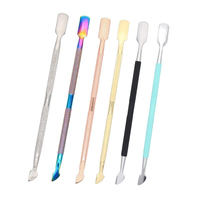 Pousse-cuticules double tête en acier inoxydable durable et réutilisable pour le nettoyage des ongles et le retrait du vernis gel – Outil de manucure professionnel en gros