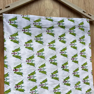 Haute qualité Sanganeri oiseau-bloc imprimé coton robe tissu doux artisanat fait à la main matériel pour garçons décor à la maison revêtements - Product Image 1