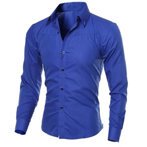 Camisa informal de negocios de Color sólido de manga larga a la moda para hombre, cómoda, suave, tela de franela, estampado, botón de solapa para primavera - Product Image 1
