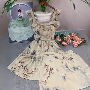 Robe chic et confortable pour femme-avec motifs floraux et à carreaux pour une esthétique élégante et moderne - Product Image 4