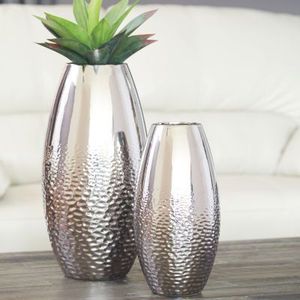 Floreros de metal de calidad superior con elegantes diseños modernos ideales para la decoración elegante del hogar y la Oficina - Product Image 4