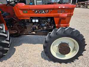 Tracteur agricole d'occasion de qualité export, 65 CV, tracteur à roues, provenant de la Nouvelle-Écosse - Product Image 4