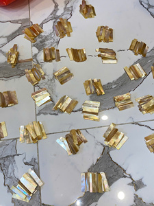 Feuilles de coquillages en nacre pour intérieurs luxueux Panneaux muraux en coquillage faits à la main Décoration élégante Offre Spéciale du Vietnam - Product Image 2