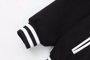 OEM Vêtements Automne Poches Inclinées Bouton Baseball Bomber Veste Avec Flocage Lettres Patched Color Block Varsity Veste pour Homme - Product Image 6