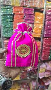 Sacs potlis traditionnels indiens pour femmes, multicolores, pour demoiselles d'honneur, pour mariage, pooja, cadeaux, faveurs de fête indienne, faveurs de l'Aïd - Product Image 3