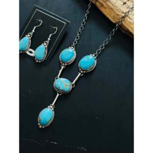 Ensemble de bijoux fins en turquoise de Kingman et argent sterling, fabriqué à la main par des artistes Navajo - Collection exclusive de colliers - Product Image 3