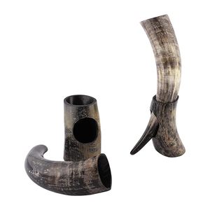 Cuerno para beber vikingo pulido hecho a mano personalizado con soporte de metal Cuerno de búfalo personalizado ecológico - Product Image 3